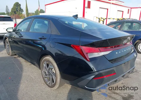 2025 Hyundai Elantra Sel Sport z USA, uszkodzony, nr VIN KMHLM4DG6SU885053